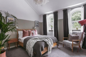 14 Church Street- close to Windermere Train Station